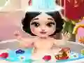 Trò chơi Tắm cho Bé Bạch Tuyết trực tuyến Trò chơi Tắm cho Bé Bạch Tuyết trực tuyến
